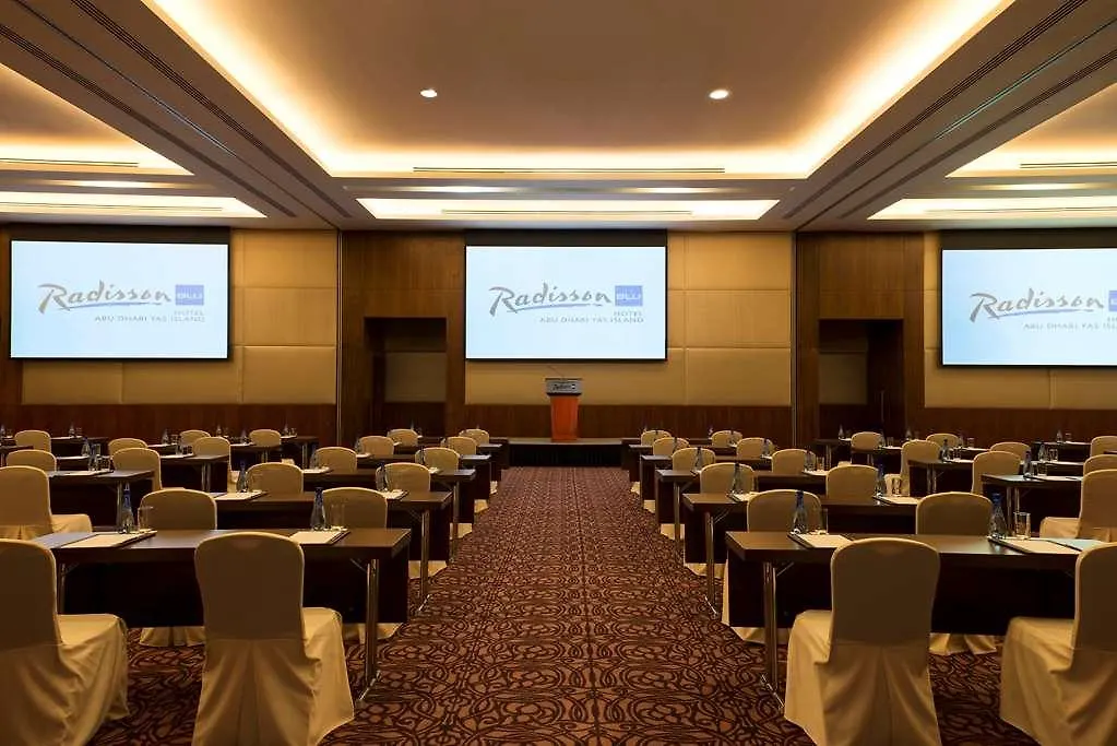 호텔 Radisson Blu Hotel. Abu Dhabi Yas Island 아랍에미리트
