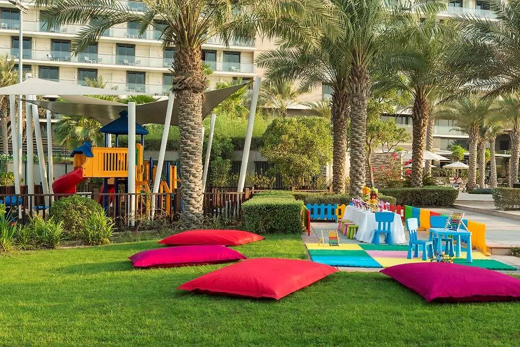 Radisson Blu Hotel. Abu Dhabi Yas Island 0*,