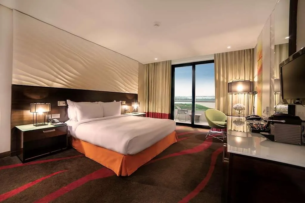 Radisson Blu Hotel. Abu Dhabi Yas Island 호텔