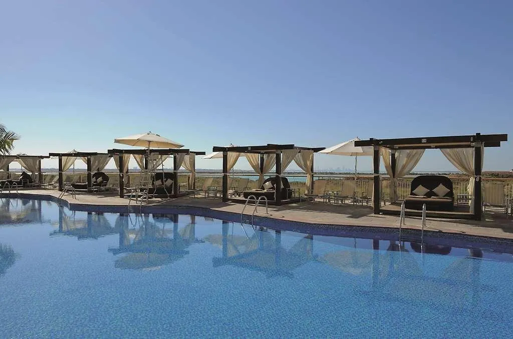 Radisson Blu Hotel. Abu Dhabi Yas Island