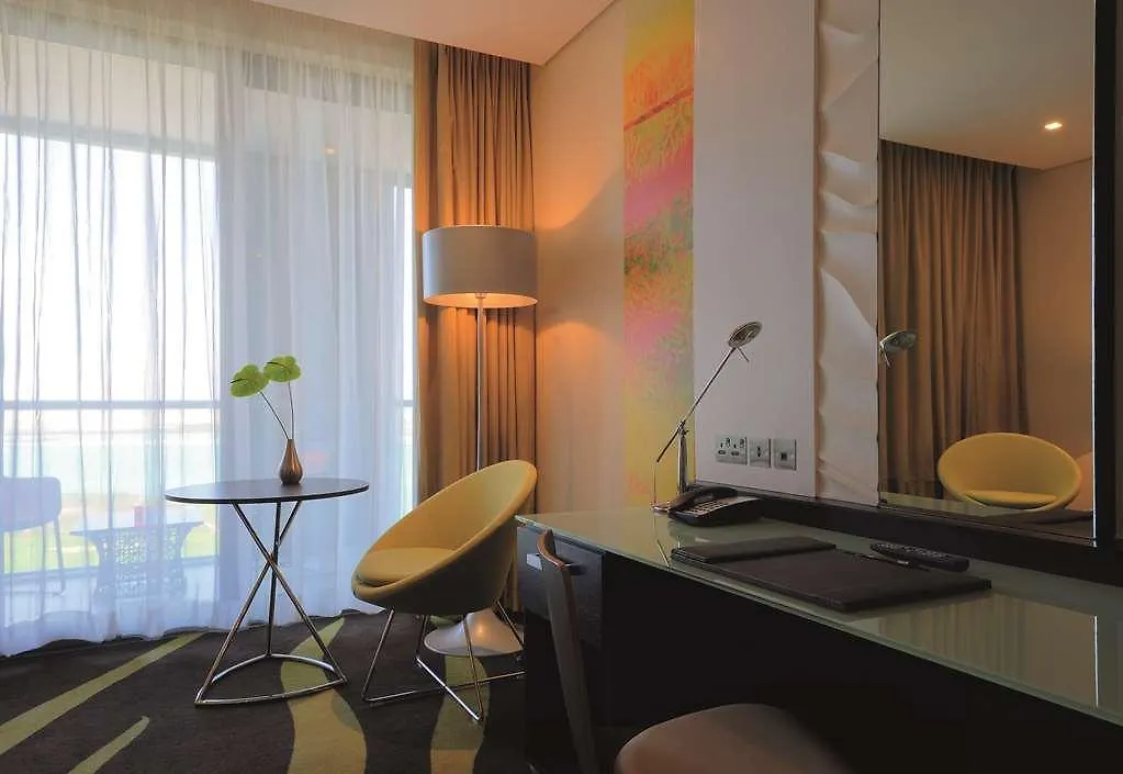 Hotel Radisson Blu Hotel. Abu Dhabi Yas Island Emirados Árabes Unidos